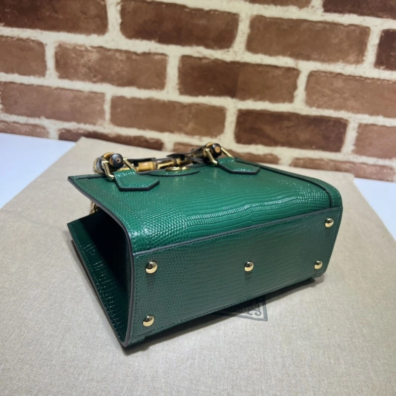 Gvc*1 top handle bags 4036b-0842