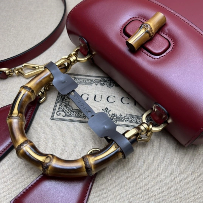 Gvc*1 top handle bags 4036c-0051