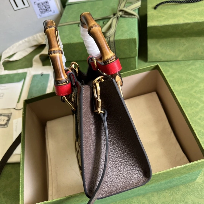 Gvc*1 top handle bags 4036c-0061