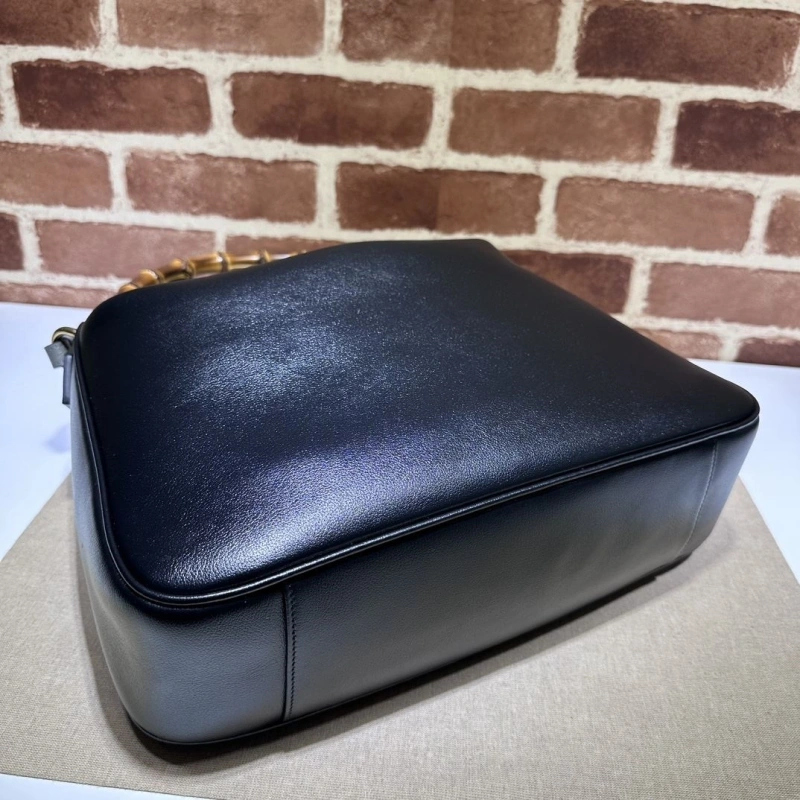 Gvc*1 top handle bags 4036c-0262