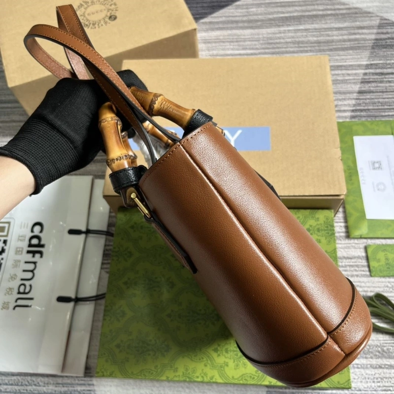 Gvc*1 top handle bags 4036c-0269