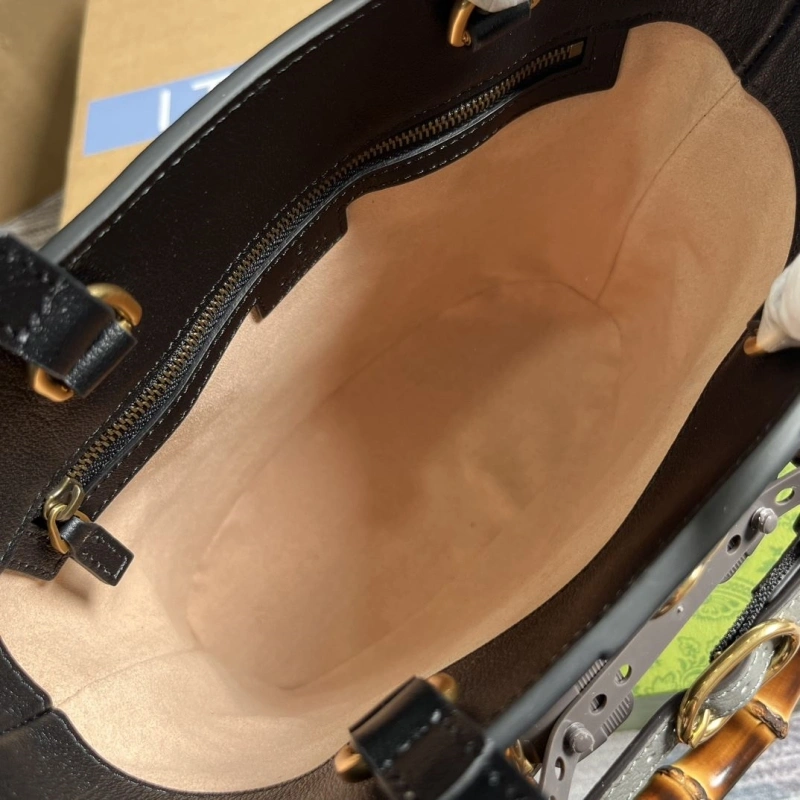 Gvc*1 bucket bags 4036c-0271