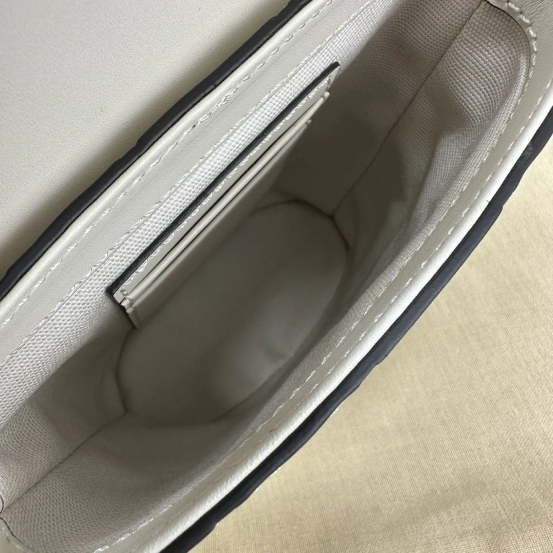Gvc*1 top handle bags 4036c-1430