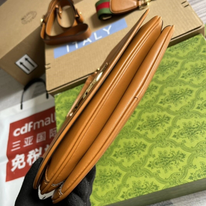 Gvc*1 top handle bags 4036c-2367