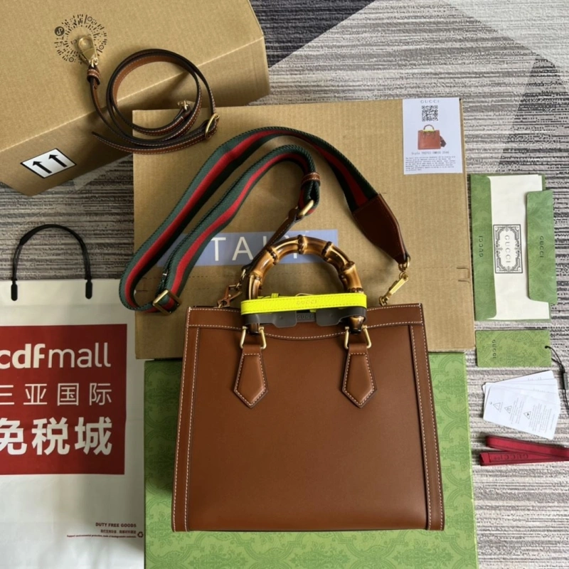 Gvc*1 top handle bags 4036c-2697