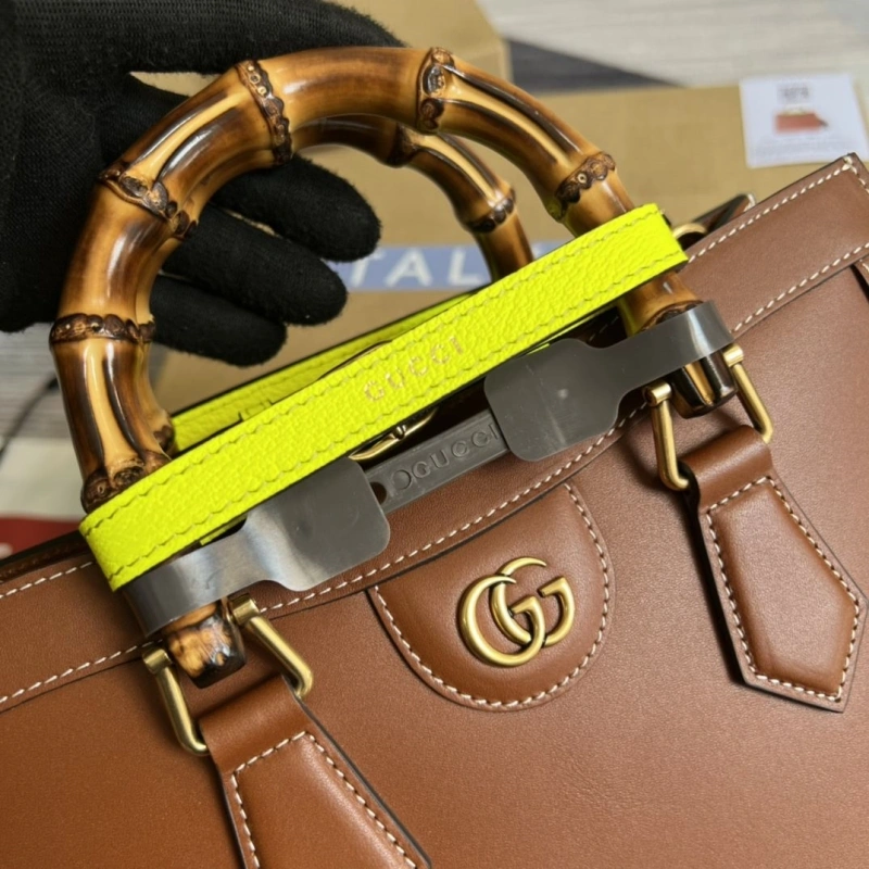 Gvc*1 top handle bags 4036c-2697