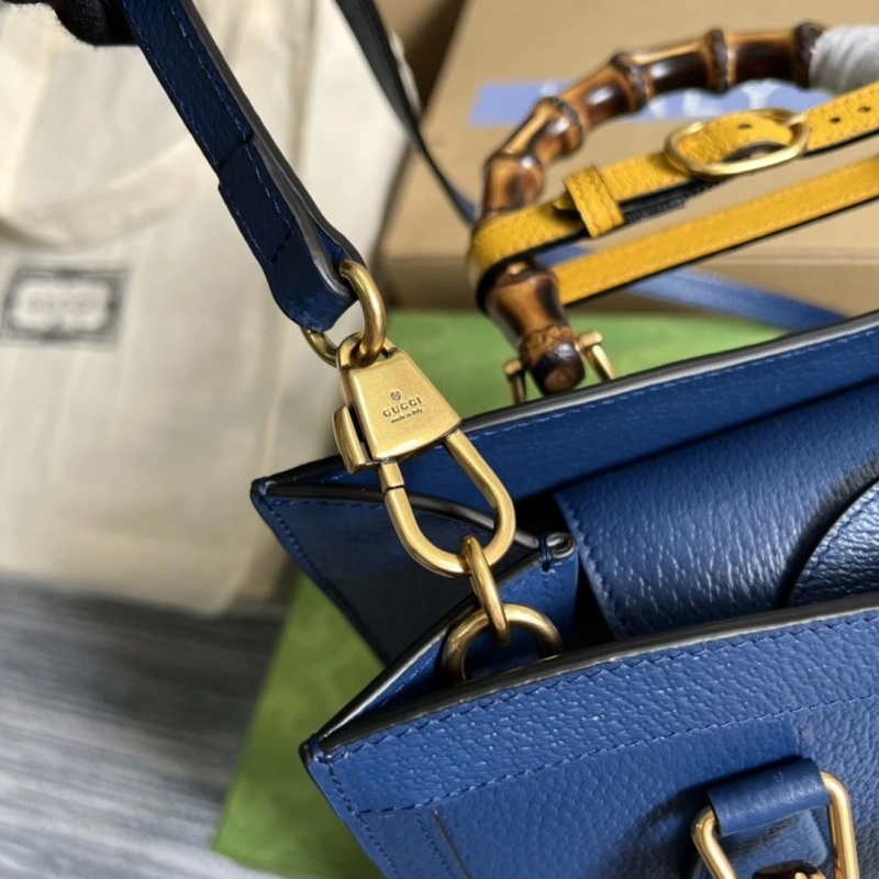 Gvc*1 top handle bags 4036c-2700