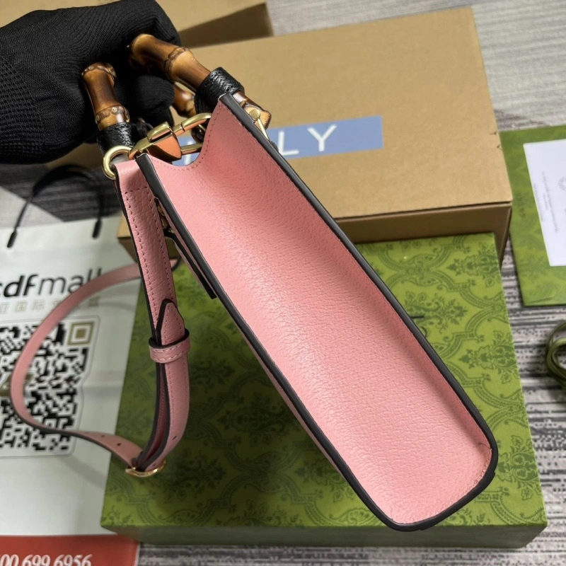 Gvc*1 top handle bags 4036c-2821