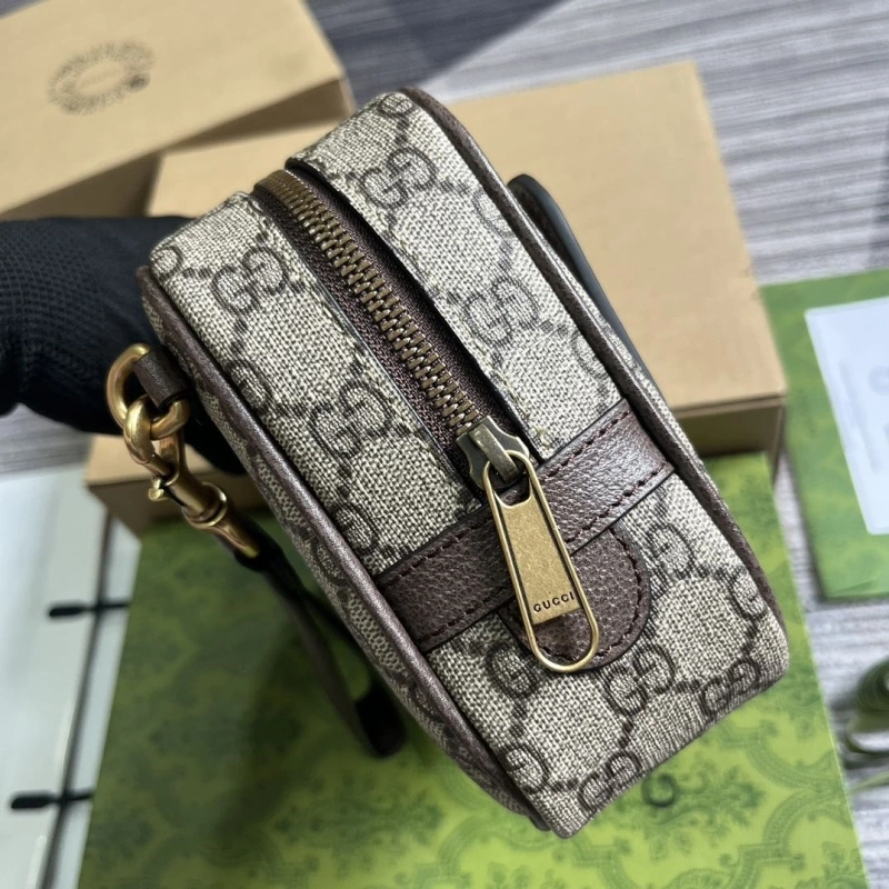 Gvc*1 clutch bags 4036c-2932