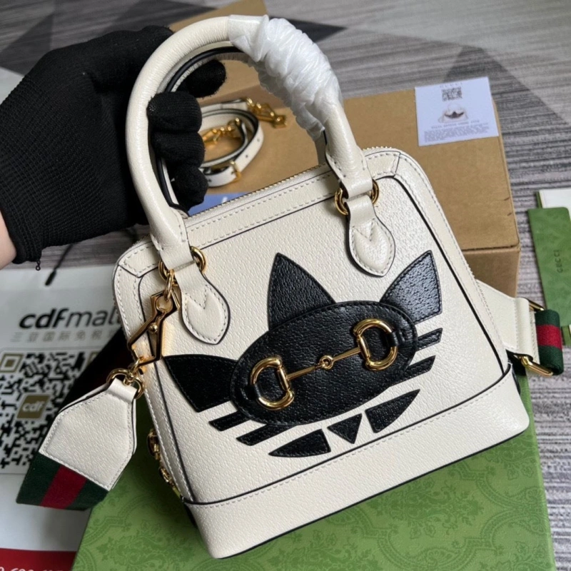 Gvc*1 top handle bags 4036c-3105