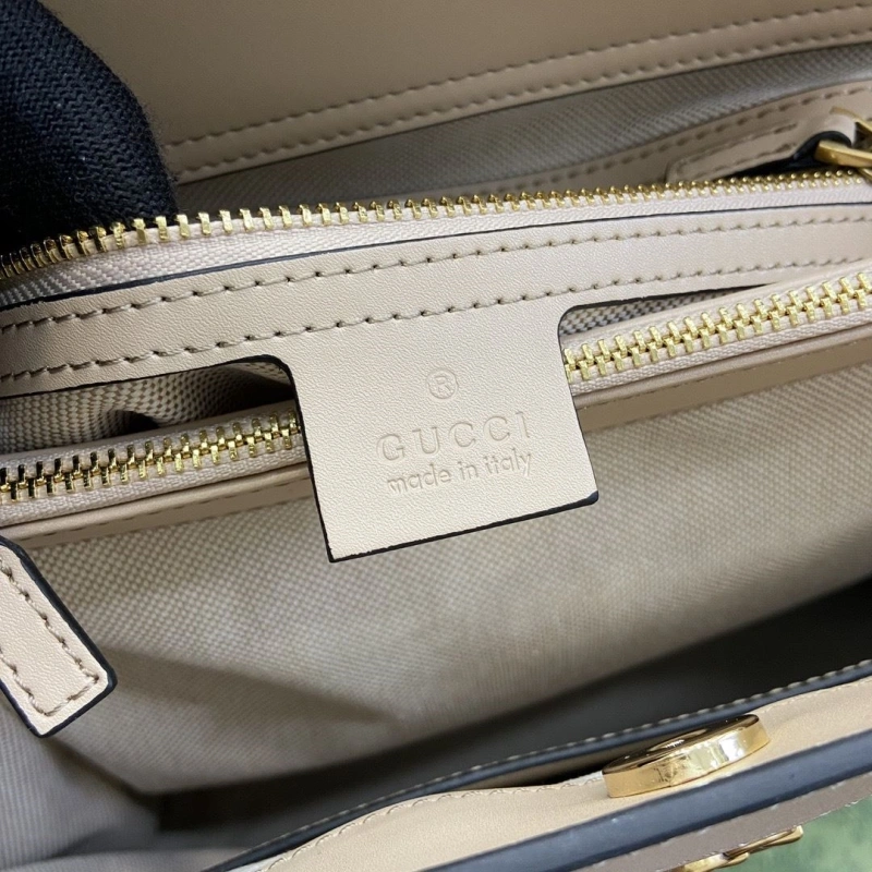 Gvc*1 top handle bags 4036c-3130