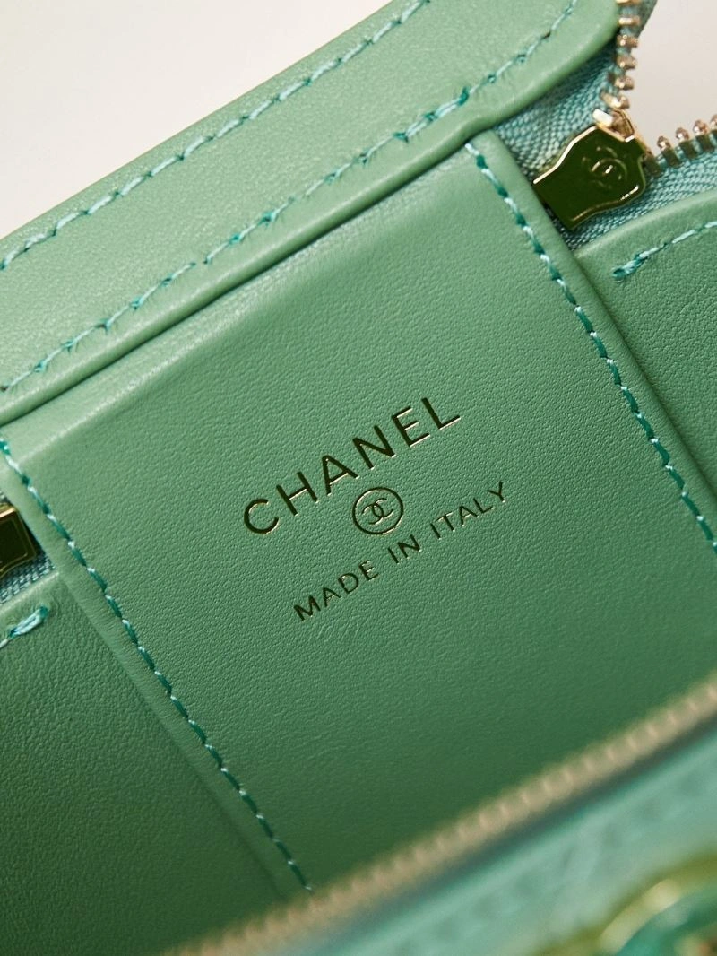 Ch**el cosmetic bags 4046g-0047