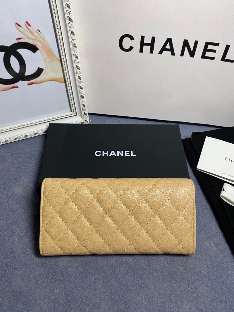 Ch**el wallets 4046h-0173