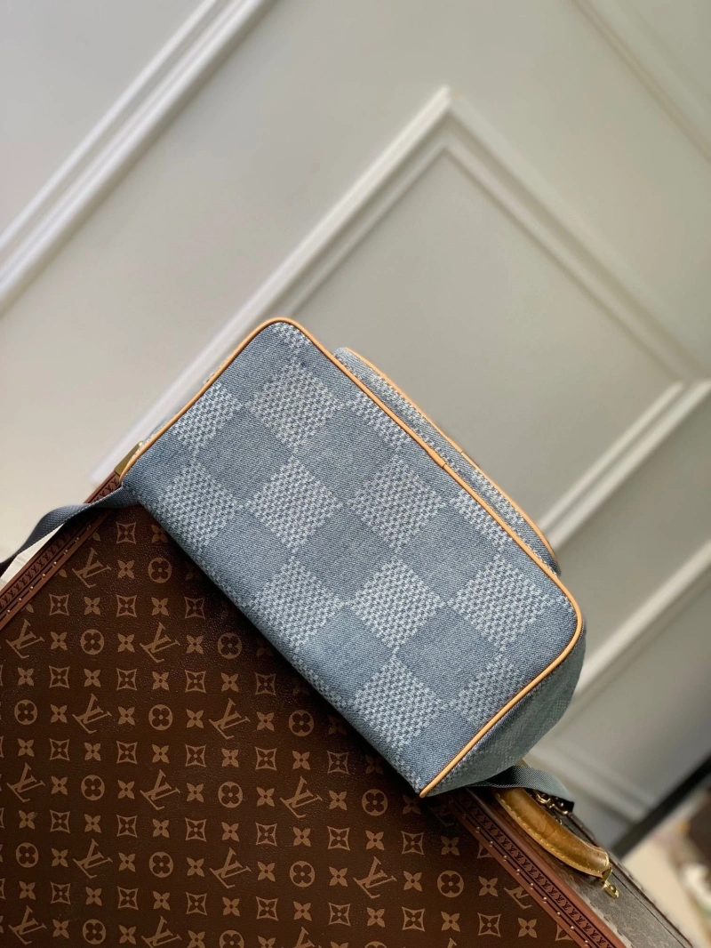 LV Backpacks 4048A-0025