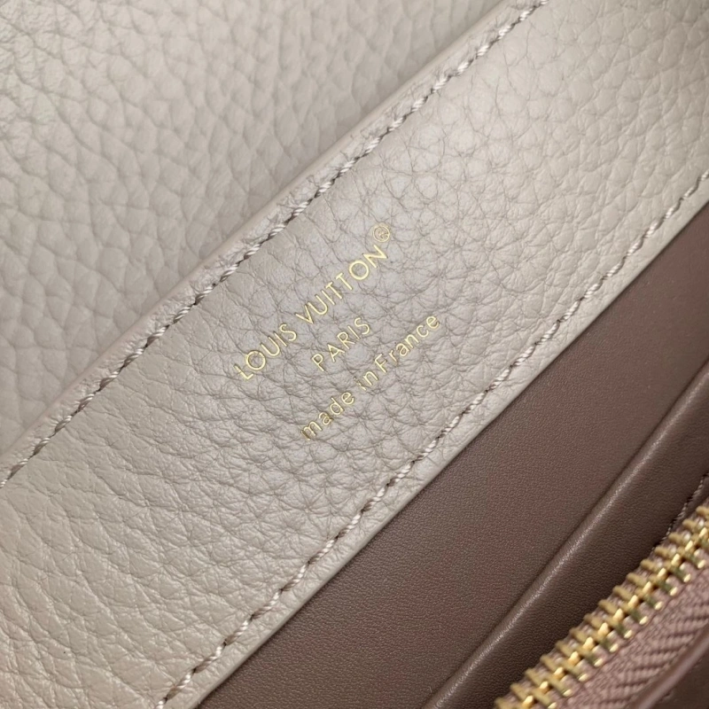LV Capucines Bags 4048A-0042