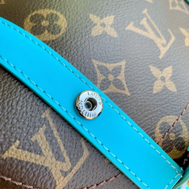 LV Backpacks 4048A-0064