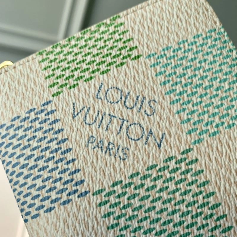 LV Wallets 4048H-0006