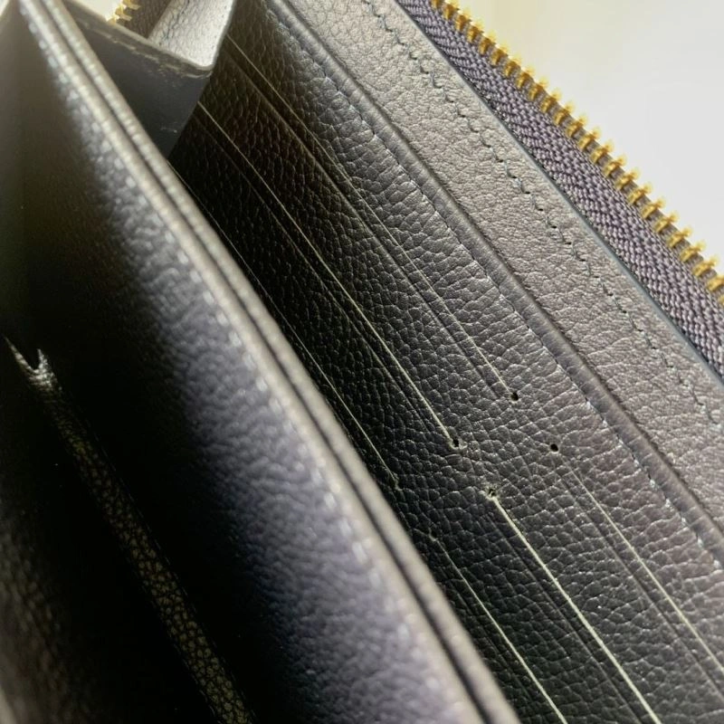 LV Wallets 4048H-0230