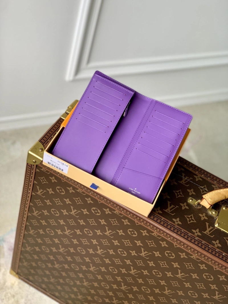 LV Wallets 4048I-0130