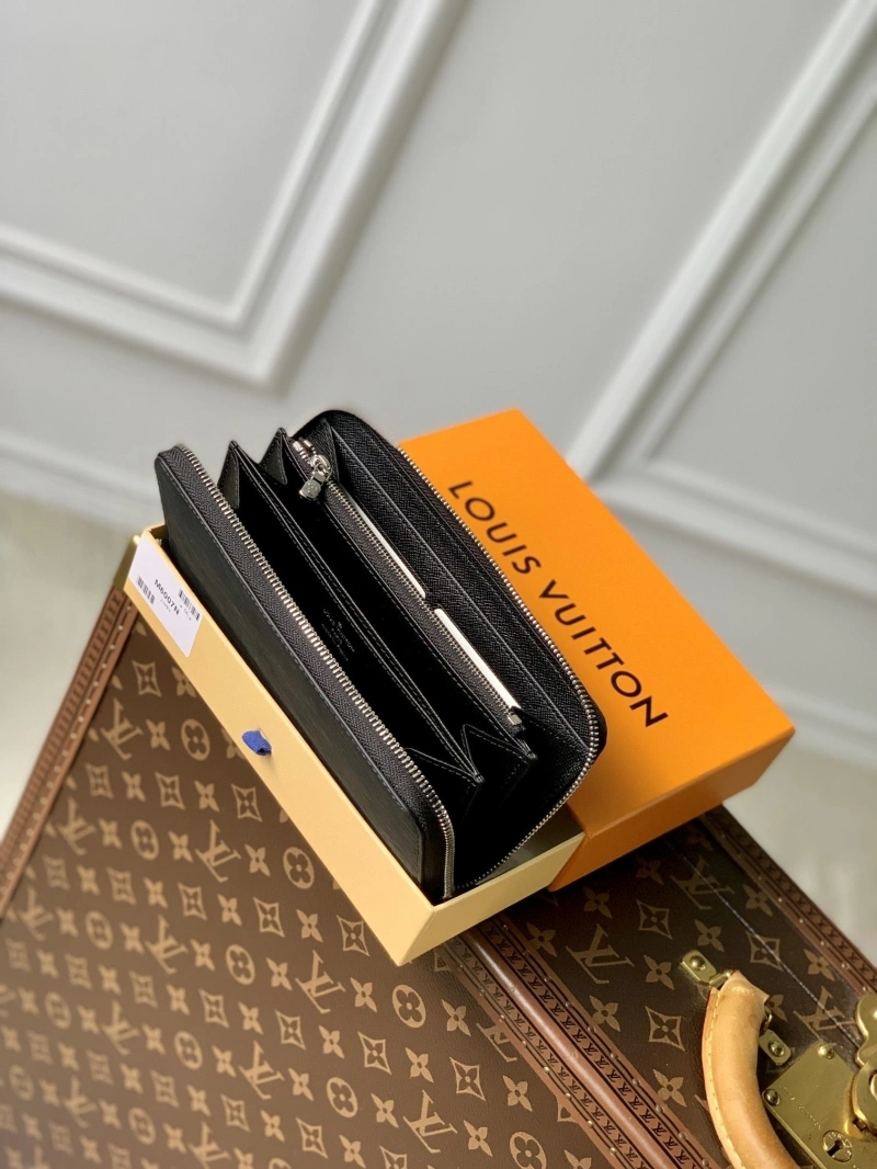 LV Wallets 4048I-0172