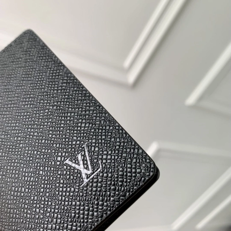 LV Wallets 4048I-0174