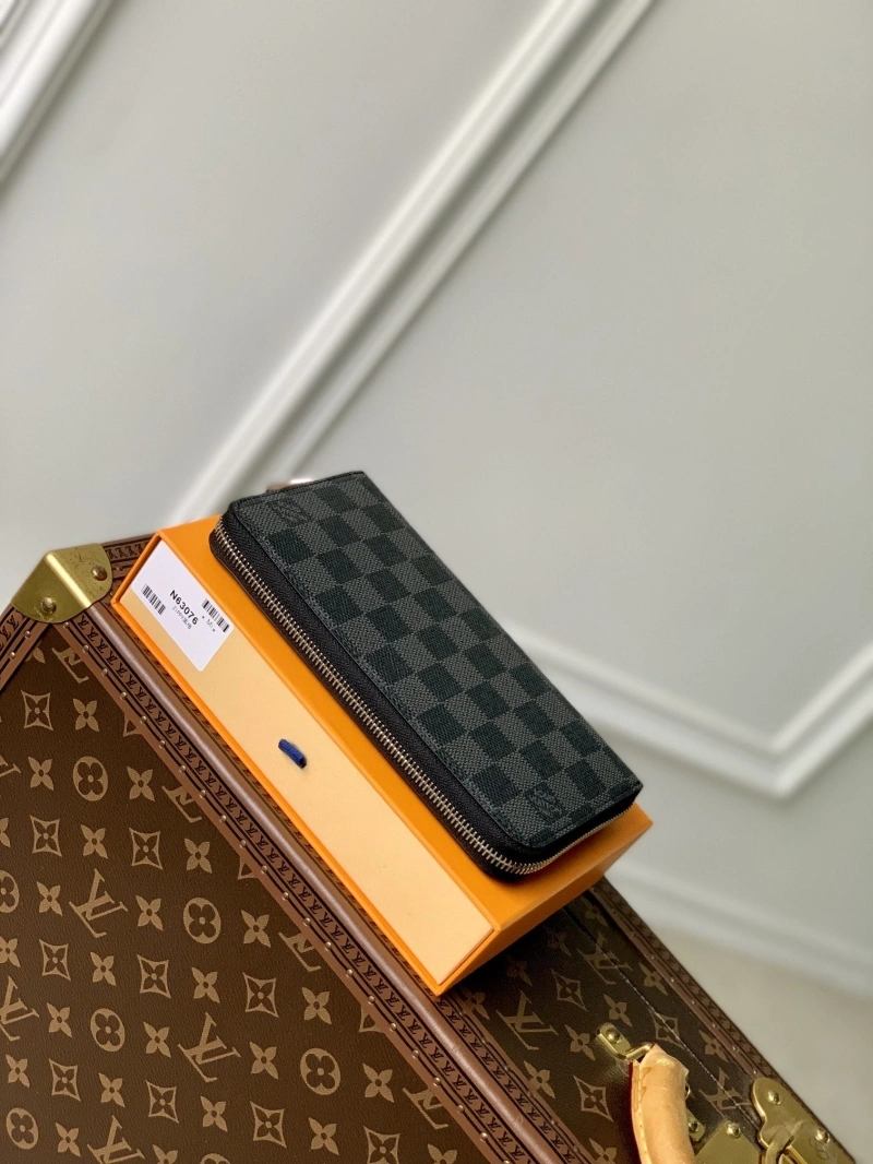 LV Wallets 4048I-0215