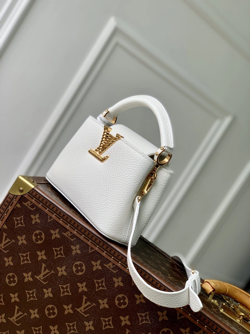 LV Capucines Bags 4048I-0261