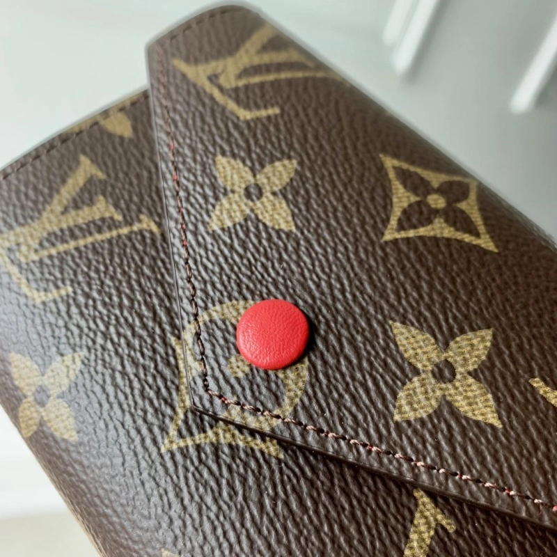 LV Wallets 4048I-0322