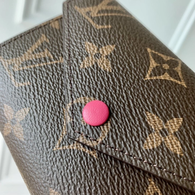 LV Wallets 4048I-0323
