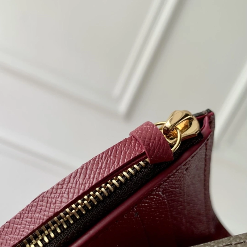 LV Wallets 4048I-0324