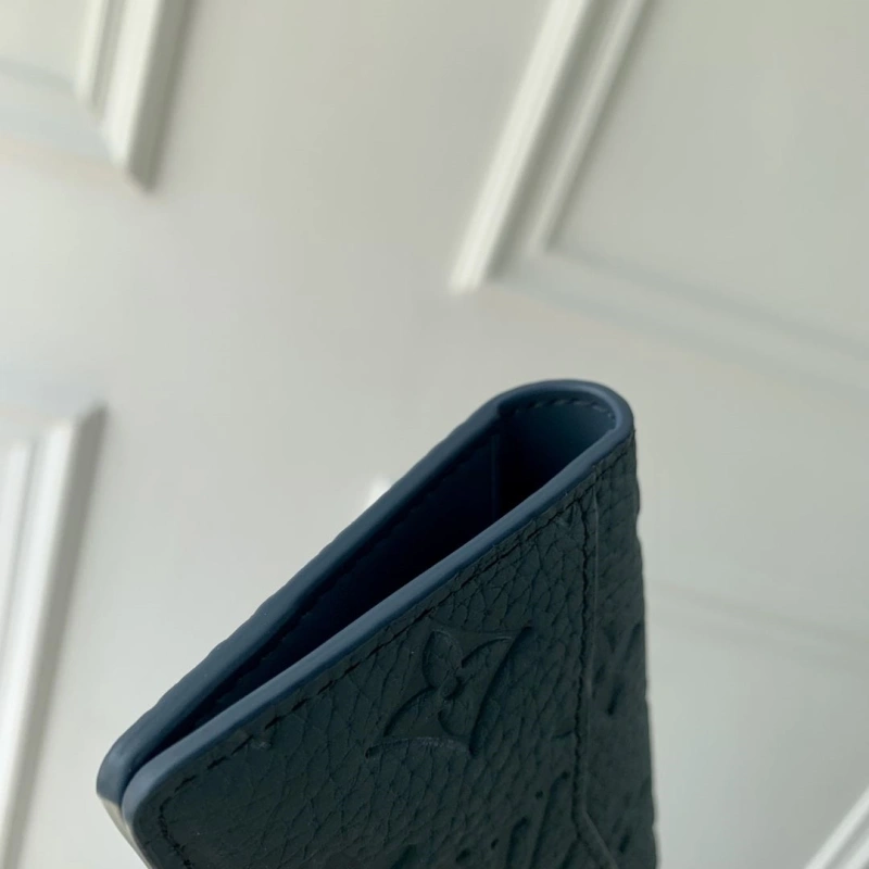 LV Wallets 4048I-0393