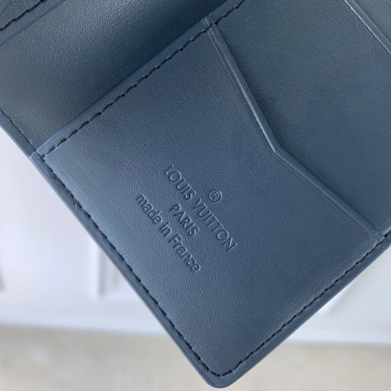 LV Wallets 4048I-0393