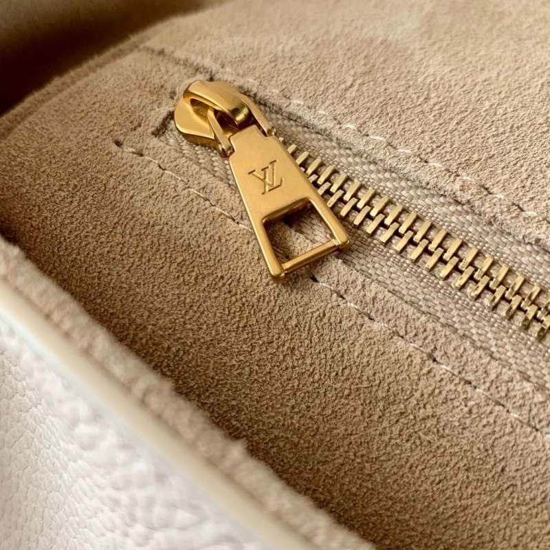 lv twist De*1m bags 4048i-0426