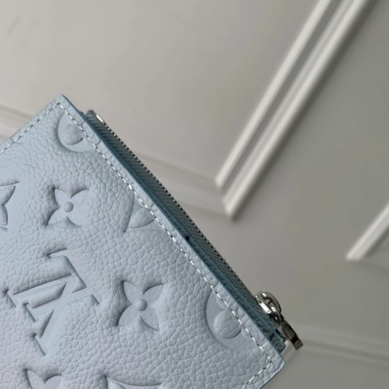 LV Wallets 4048I-0437