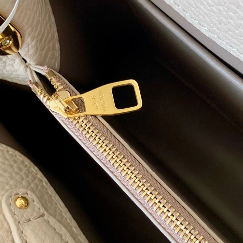 LV Capucines Bags 4048I-0492