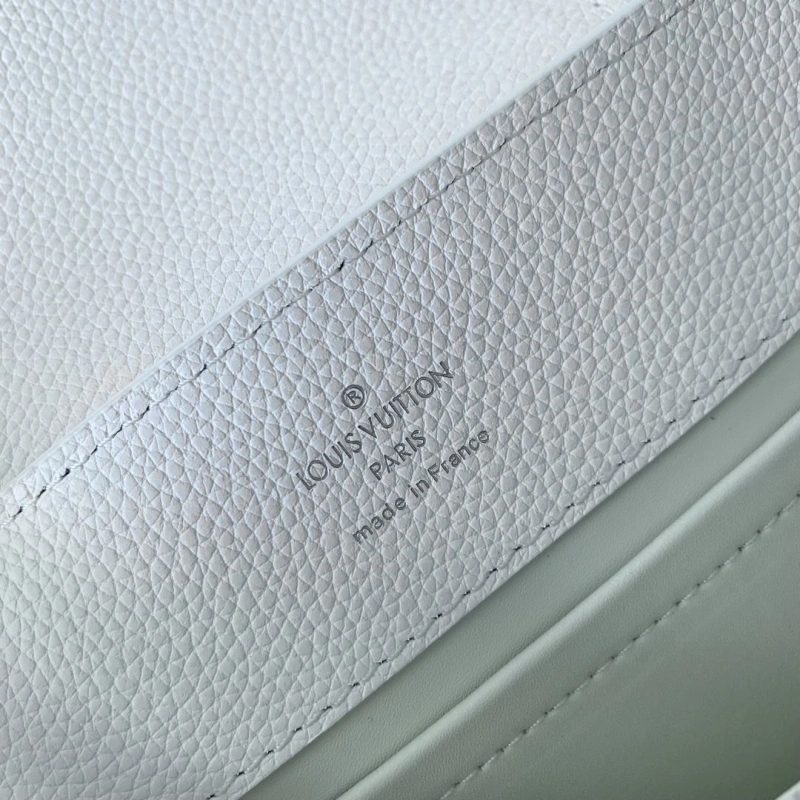 LV Capucines Bags 4048I-0499
