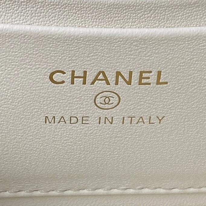 Ch**el cosmetic bags 4049c-0009