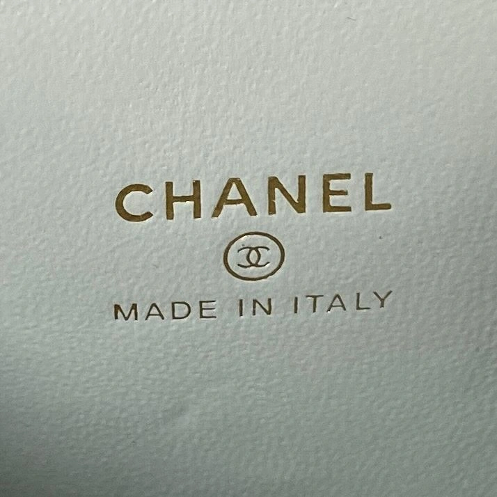 Ch**el cosmetic bags 4049c-0017