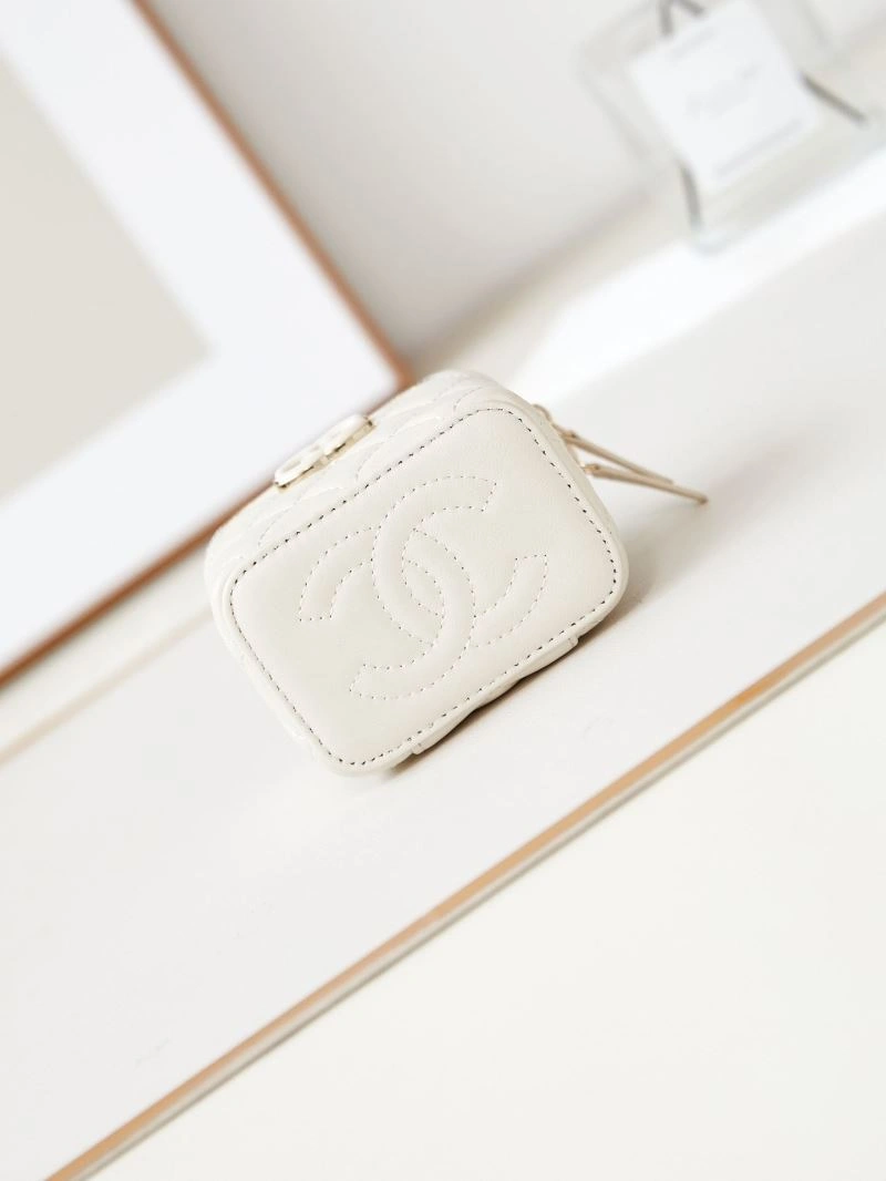Ch**el cosmetic bags 4049c-0053