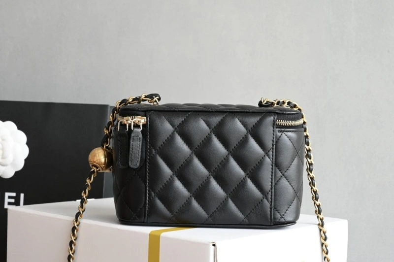 Ch**el cosmetic bags 4049h-0097