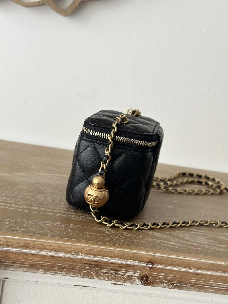 Ch**el cosmetic bags 4049h-0243