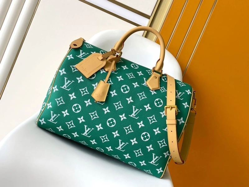 LV Travel Bags 4056A-0032