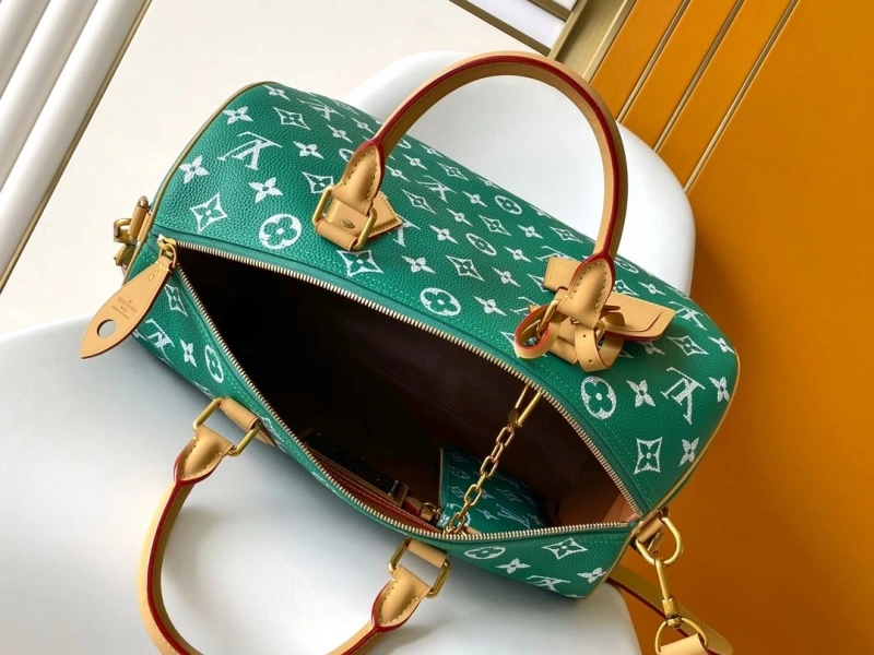 LV Travel Bags 4056A-0032