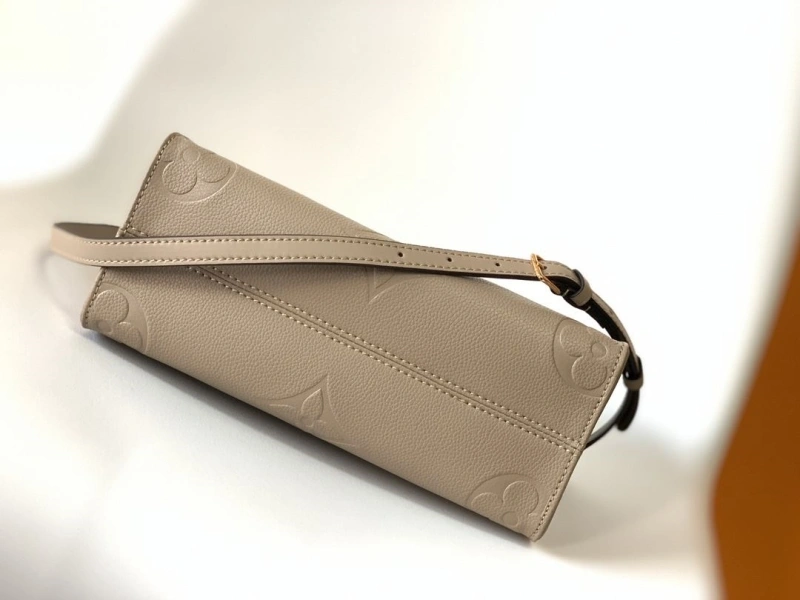 LV Shopping Bags 4056C-0046