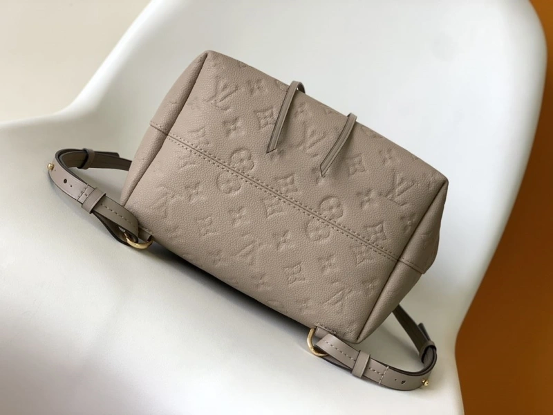LV Backpacks 4056F-0007