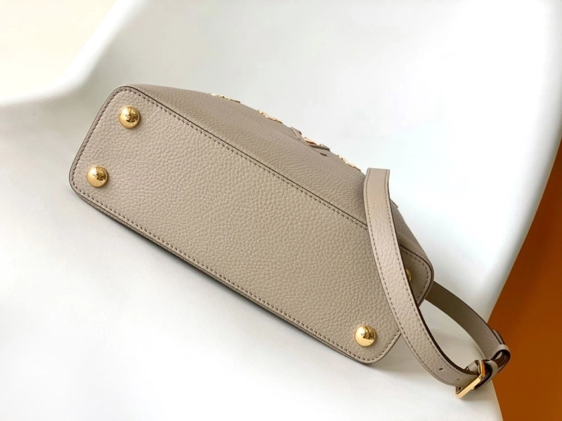 LV Capucines Bags 4056F-0017