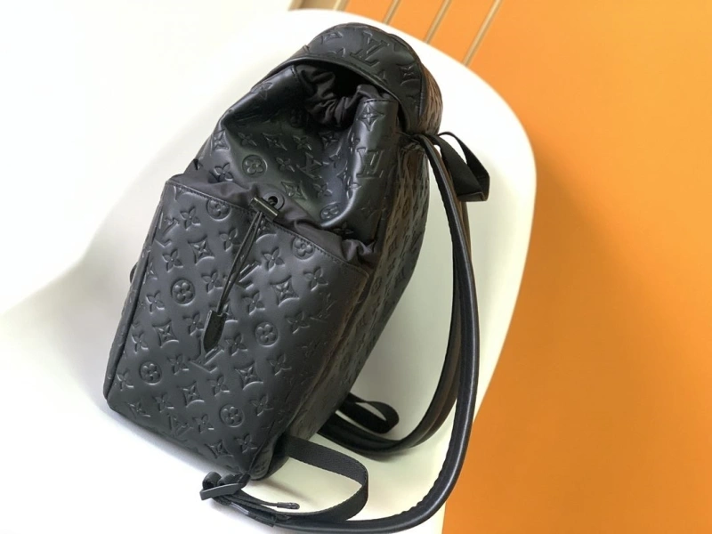 LV Backpacks 4056F-0387