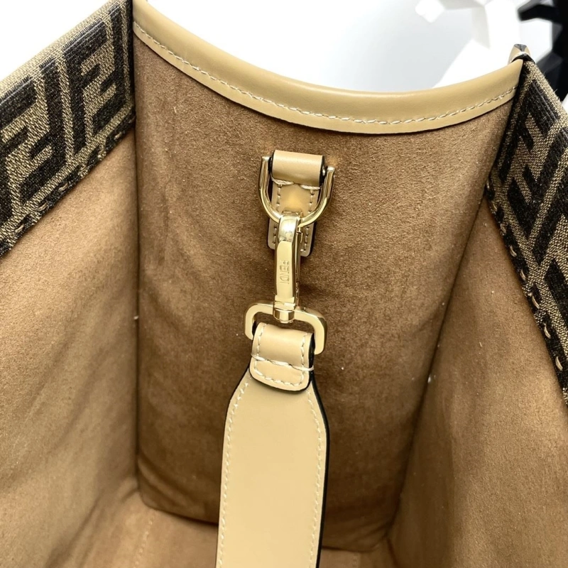 F**di shopping bags 4081-0022