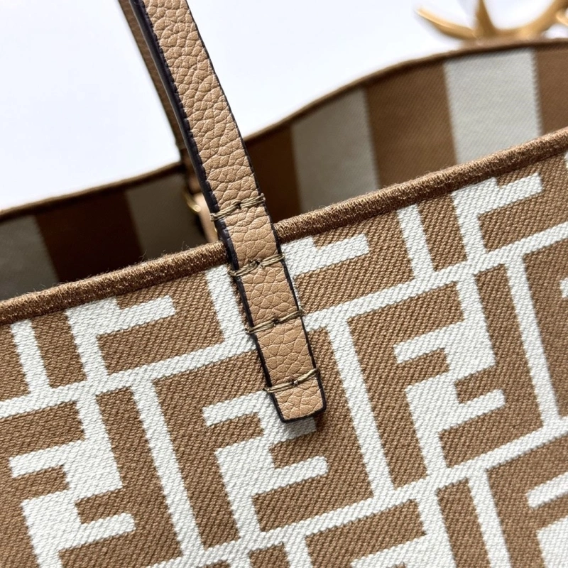 F**di shopping bags 4081-0068