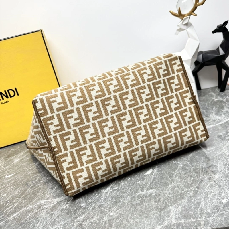 F**di shopping bags 4081-0068